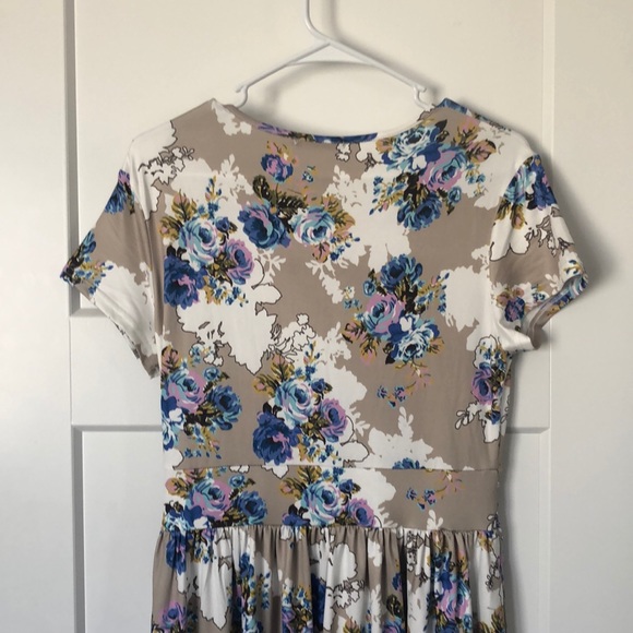 OUGES | Maxi Dress - Picture 6 of 8